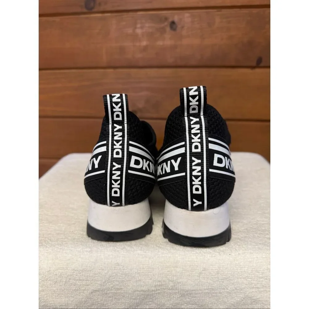 DKNY Alani slip-on signature platform sneakers Black/white Sz 9.5